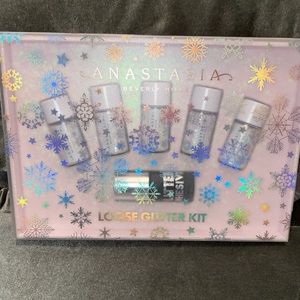 Brand new loose glitter